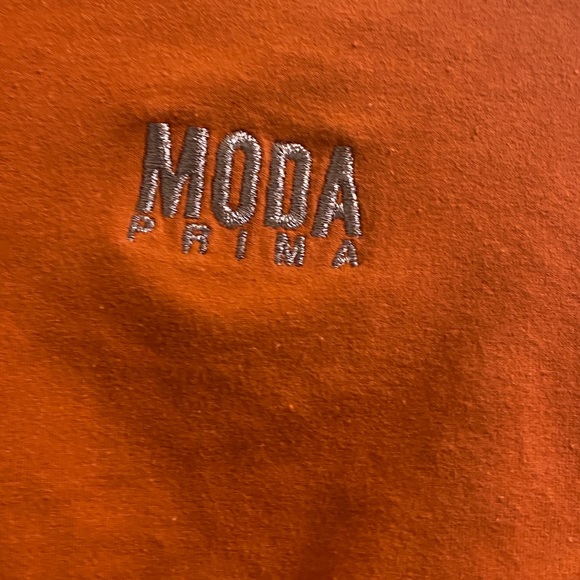 Moda Prima crop long sleeve top. - Picture 4 of 6